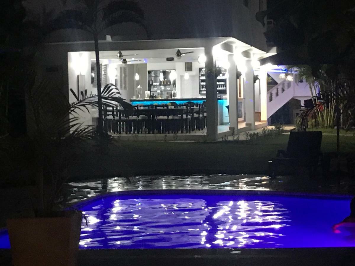 Diamond Hotel Кабарете Екстериор снимка